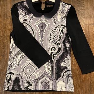 J.McLaughlin Black & White sweater with Collar